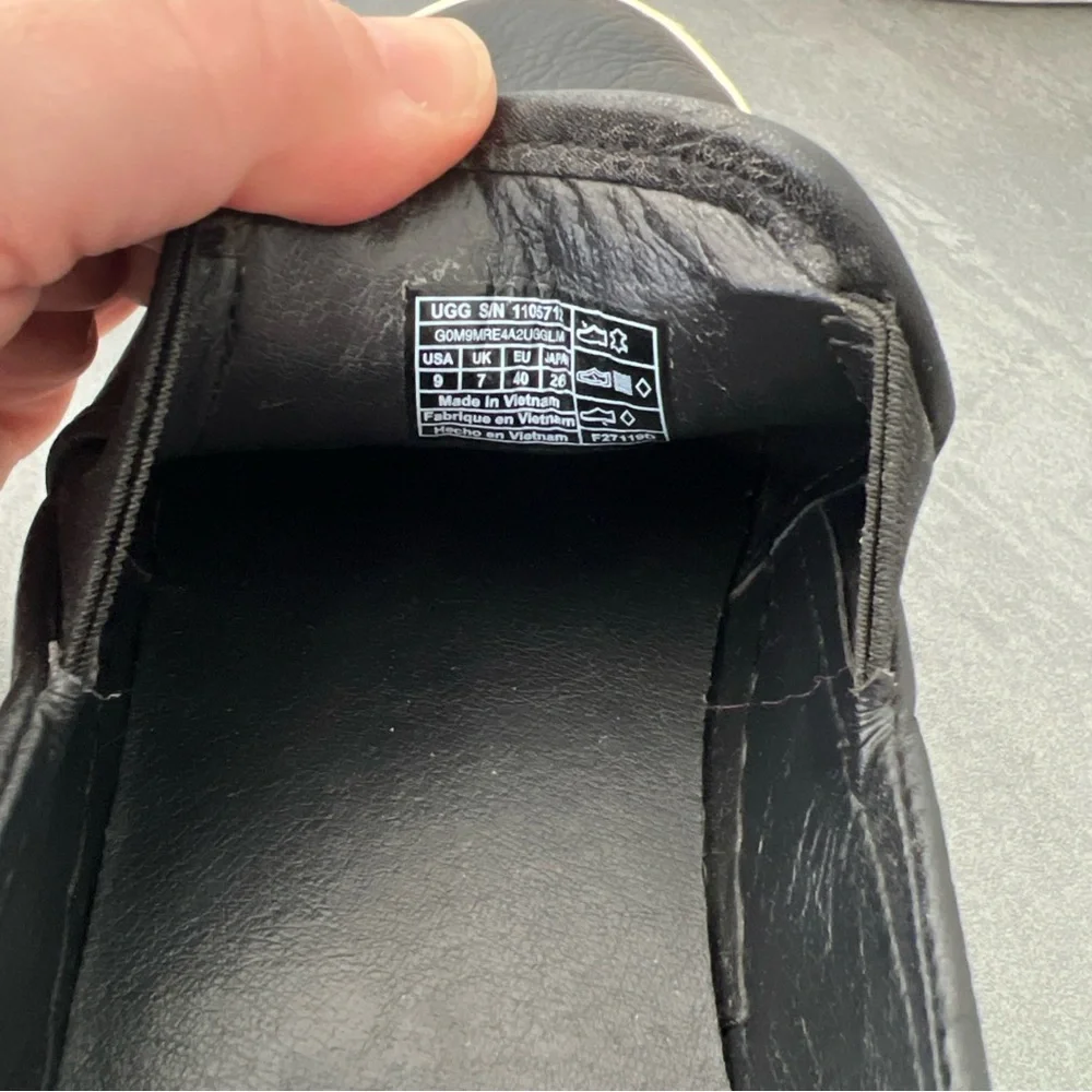 UGG Black Leather‎ Slip On Slides Sneakers Casual Shoes Women’s Size 9